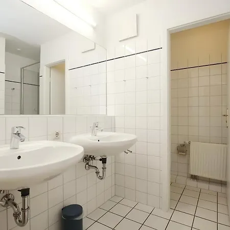 Papillon 03-6 Apartment *